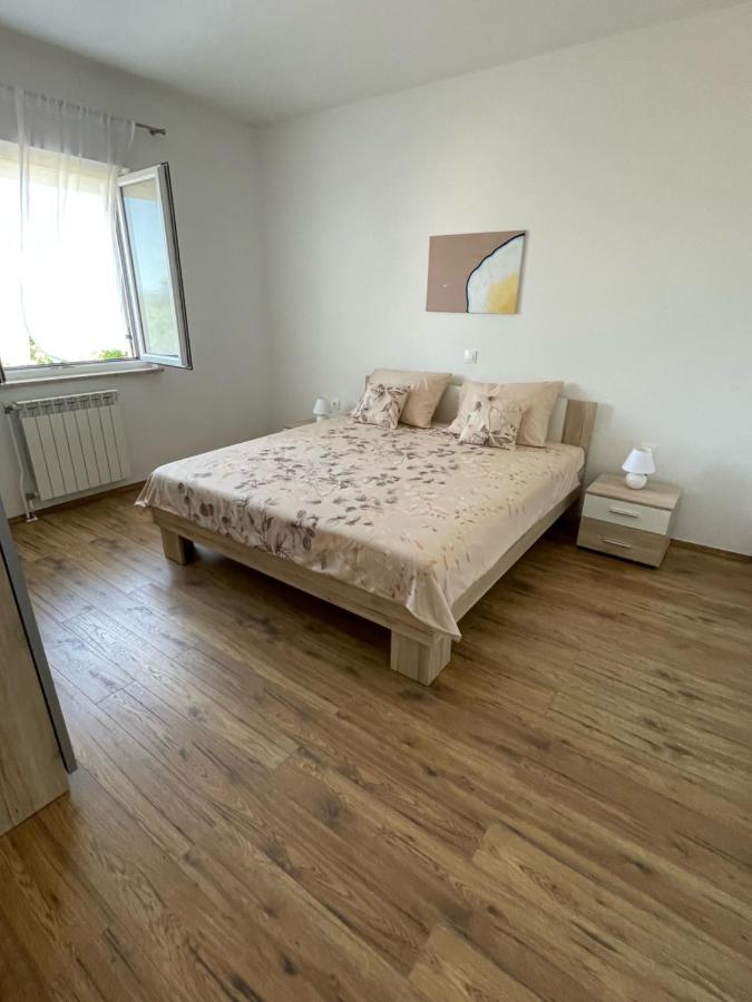 Apartman Varea Ližnjan Buitenkant foto